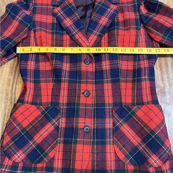 Vtg Pendleton Red and Green Plaid Blazer - Picture 5 of 7